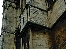 Часы Линкольнского собора с девизом[англ.] «Pereunt et imputantur»