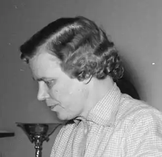 Лис Гроэс в 1954 году