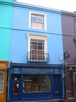 Антикварная лавка на Портабелло-роуд.