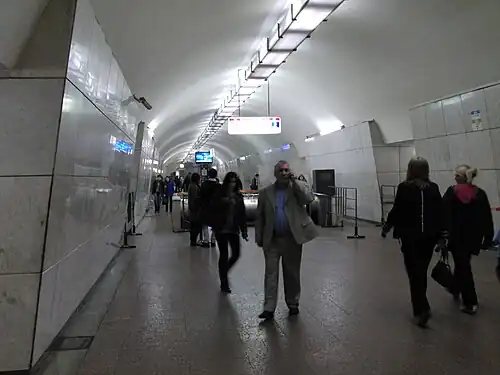 Центральный зал станции.25 сентября 2010