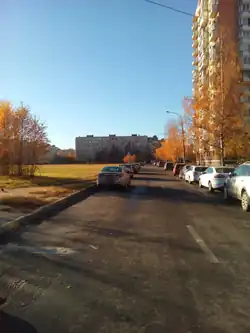 Участок от Будапештской улицы до соединения с Пловдивской (впереди слева)