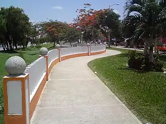 Набережная Усумасинты