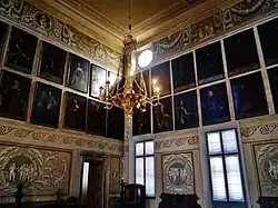 Салон предков