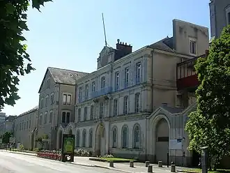 Старинная табачная мануфактура