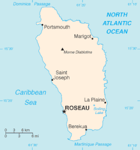 Карта острова Доминика. Пролив Мартиника виден внизу карты.