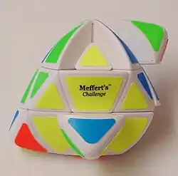 Частично решённый Мастер Пираморфикс