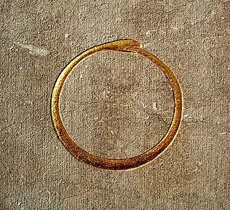 Змей, кусающий собственный хвост — символ змеебога Сета