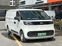 Вид спереди