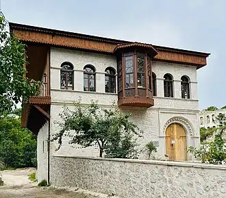 Дом Мехмандаровых (бывшее здание Шушинского филиала Азербайджанского национального музея ковра), состояние на 2023 год (построен в XIX веке)