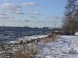 Вид на порт Мийдуранна со стороны Меривялья