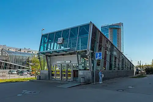 Один из павильонов станции