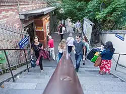 Вход на станцию