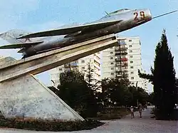 Поставлен в честь открытия здания ДОСААФ в г. Севастополе. Пр. Генерала Острякова д.15