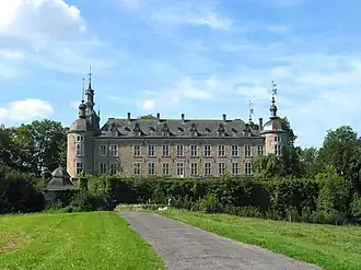 Вид замка с южной стороны