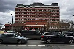 Вид на «Президент-Отель» с Большой Якиманки (2016)