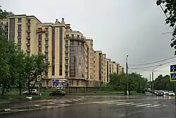 Новые дома на углу 2-й Прядильной улицы