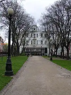 Сквер Петровского бульвара у площади Петровские Ворота