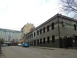 Вид из переулка на Новый Арбат