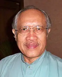 Лауреат 2001 и 2014 гг поэт и литературный критик Мухаммад Хаджи Саллех (Малайзия)