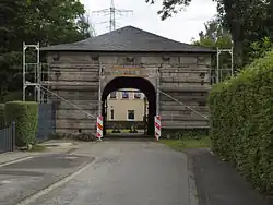 Въездные ворота усадьбы