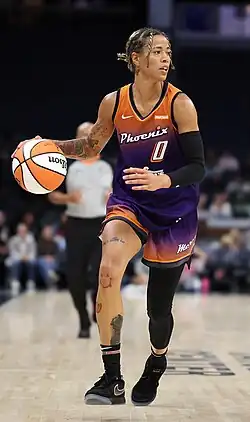 Клауд в игре за «Финикс Меркури» против «Миннесота Линкс» (31 мая 2024 года)