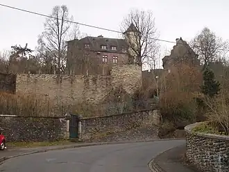 Старинные стены замка