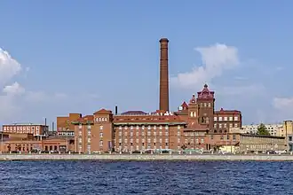 Здание фабрики