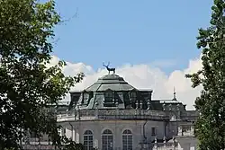 Главный корпус дворца Ступиниджи