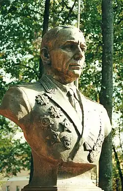 Генерал-лейтенант Гаген Николай Александрович, город Ельня