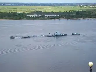 Вид на Мочальный остров от вершины Чкаловской лестницы