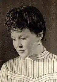 Нина Белобородова в спектакле «Вишнёвый сад»