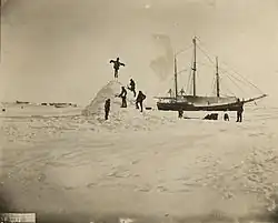 Строительство магнитной обсерватории Скотт-Хансена, 22 сентября 1895