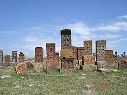 Хачкары на мысе