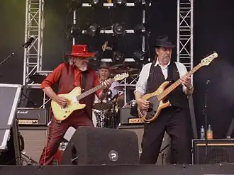 Бенни Йолинк и Виллем Терорст. На заднем плане Фокке де Йонг