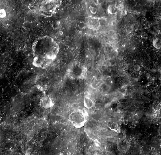 Снимок лунного кратера Липский зонда Clementine