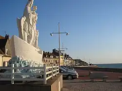 Статуя Богоматери Булонской