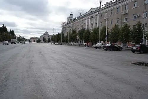 ул. Гоголя, 61, ОАО АКБ «Мособлбанк»;ул. Гоголя, 83, ЗАО АКБ «Алеф-Банк», ОАО «Зауральский торговый дом», ОАО АКБ «Югра»