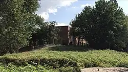 Заброшенная электростанция на берегу Прямой Картубы