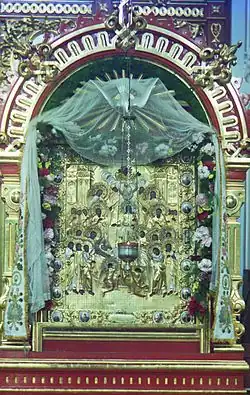 Далматская икона в окладе и киоте (фото С. М. Прокудина-Горского, 1911 год)