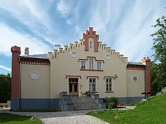 Боковой фасад главного здания, 2012 год