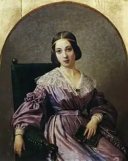 «Женщина в сиреневом платье».