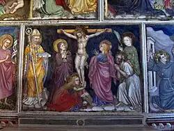 Капелла. Распятие с архиепископом Яковом Ворагинским с книгой «Золотая легенда» в руке.