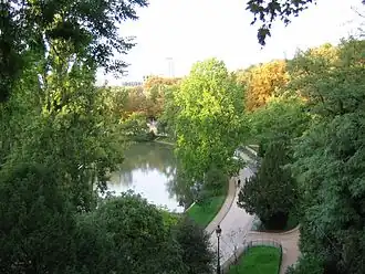 Вид на парк Бют-Шомон