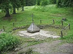 Колодец, по преданию, выкопанный Павлом Обнорским