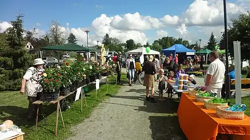 Ярмарка в Пеэтри