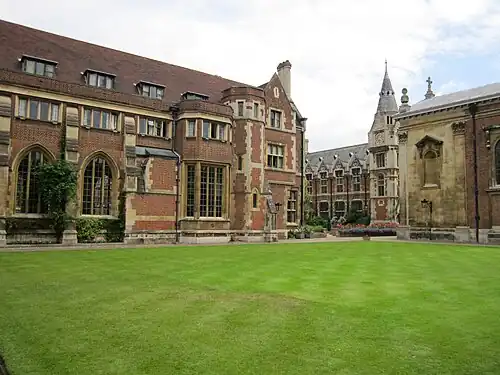 Старый двор