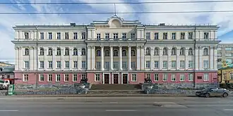 Дом со львами