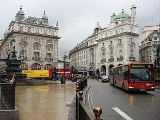 Суон и Эдгар (слева)