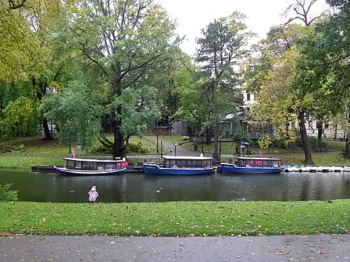 Пристань «Radio iela» на канале