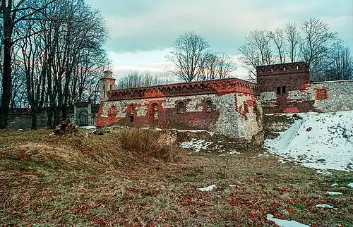 Замковые бастионы, построенные Станиславом Варшицким около 1651 года в Пилице